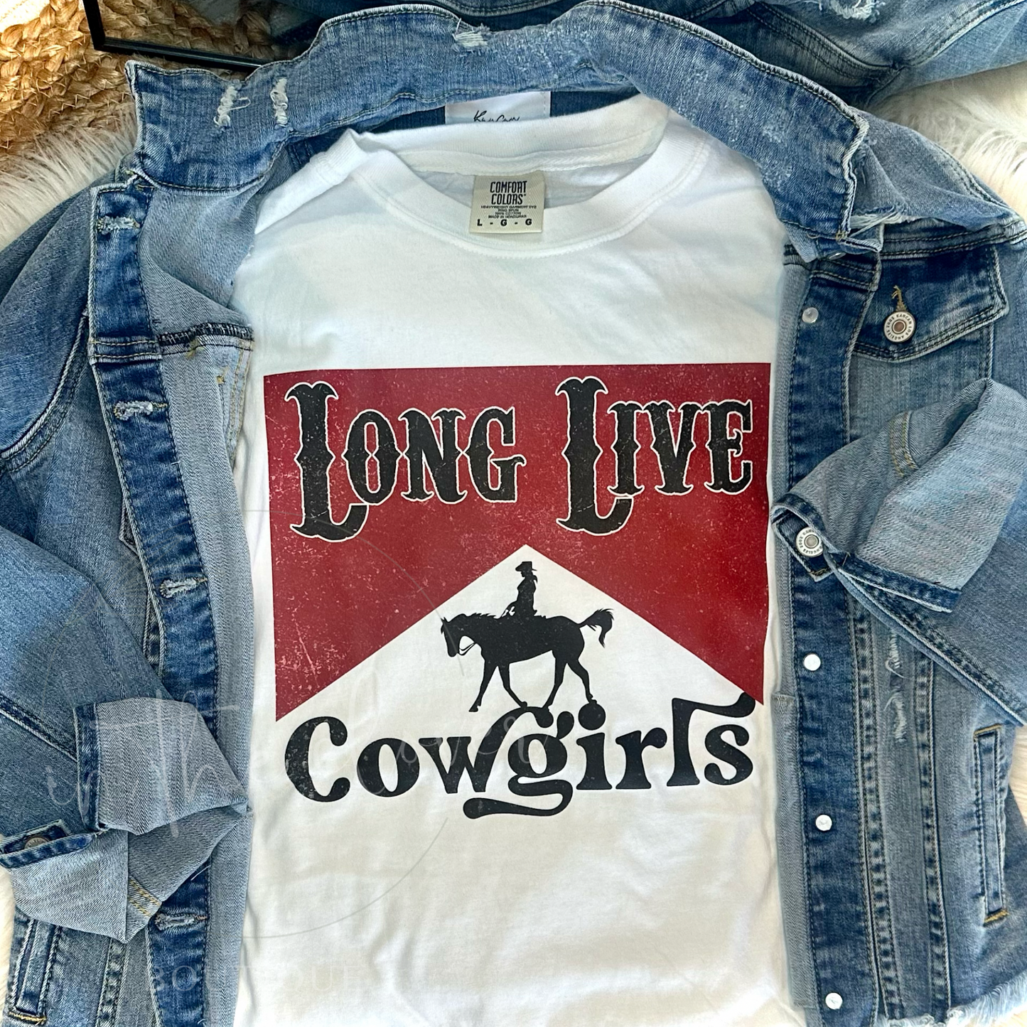 LONG LIVE COWGIRLS - WHITE TEE