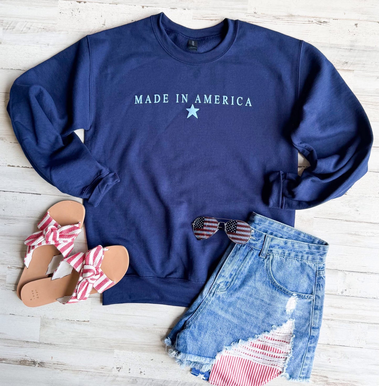 MADE IN AMERICA PUFF - NAVY CREWNECK
