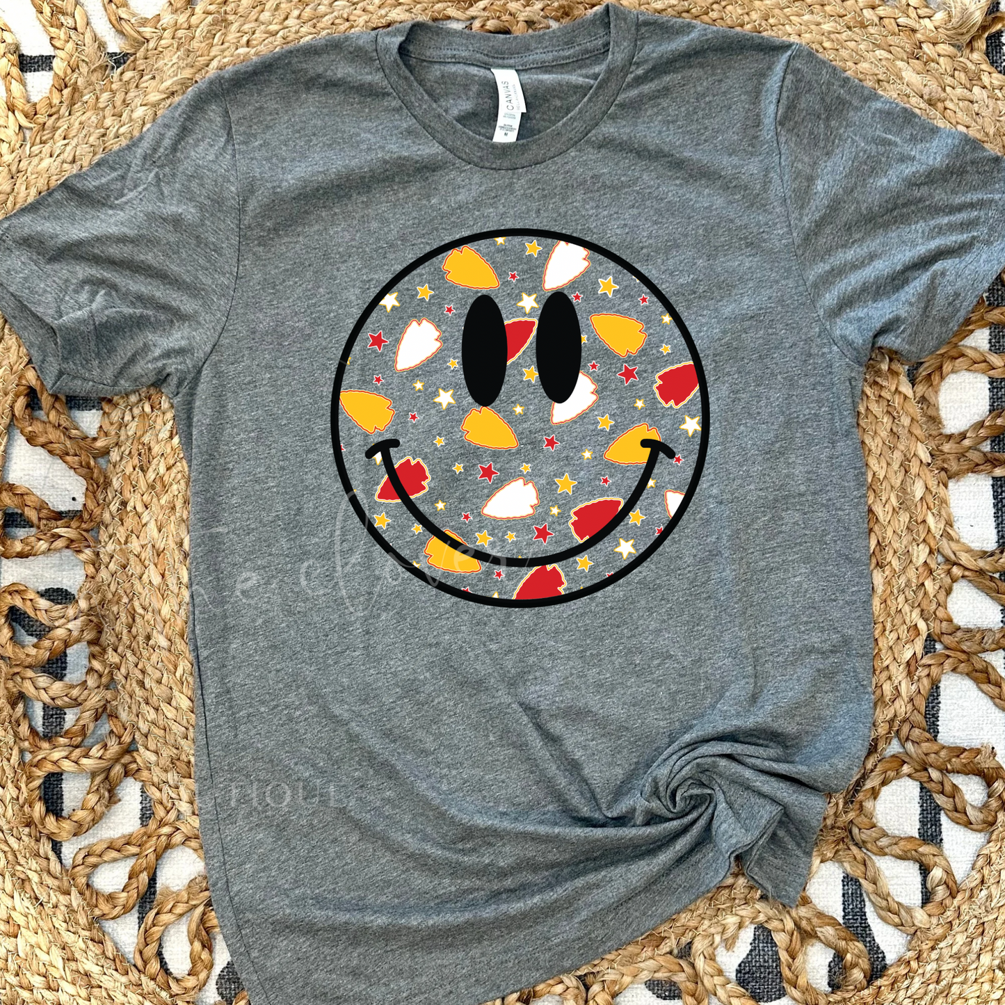 SMILEY ARROWHEAD - HEATHER GRAY TEE