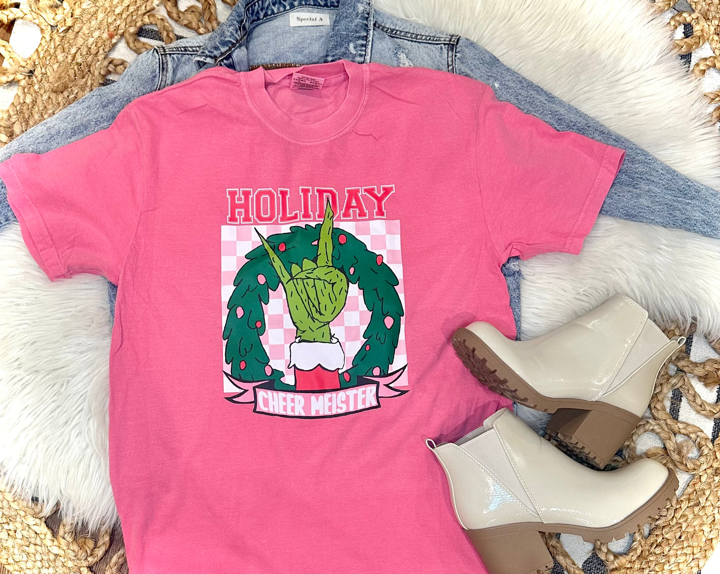 HOLIDAY CHEER MEISTER - CRUNCHBERRY TEE