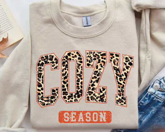 LEOPARD COZY SEASON - SAND CREWNECK