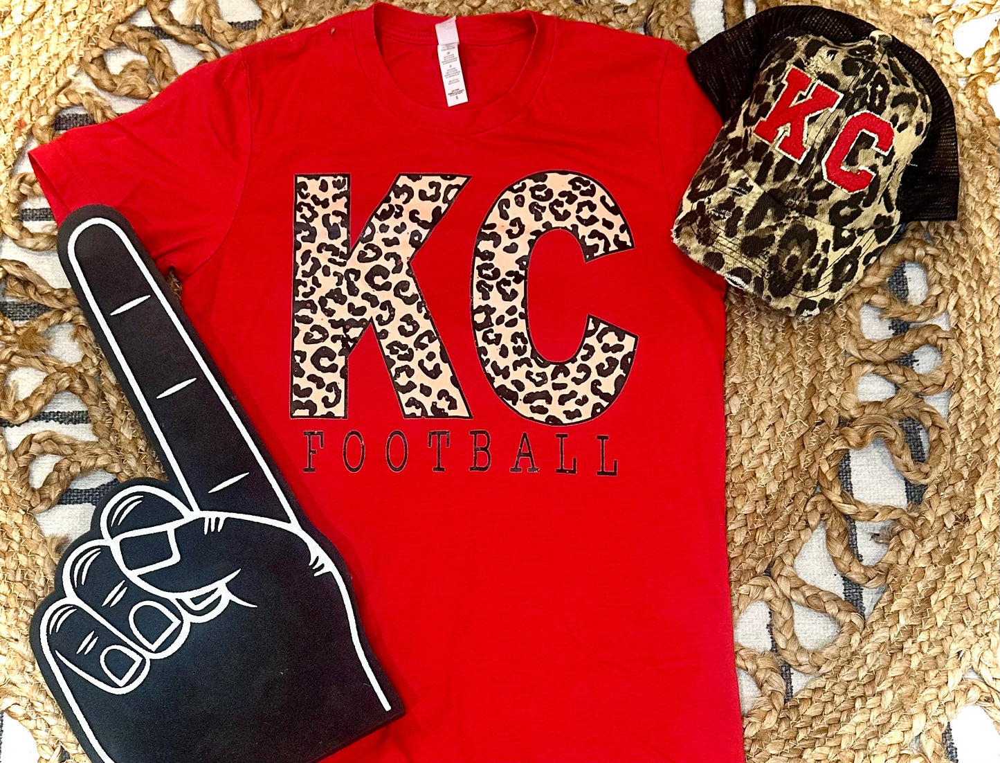 LEOPARD BLOCK KC - SOLID RED TEE