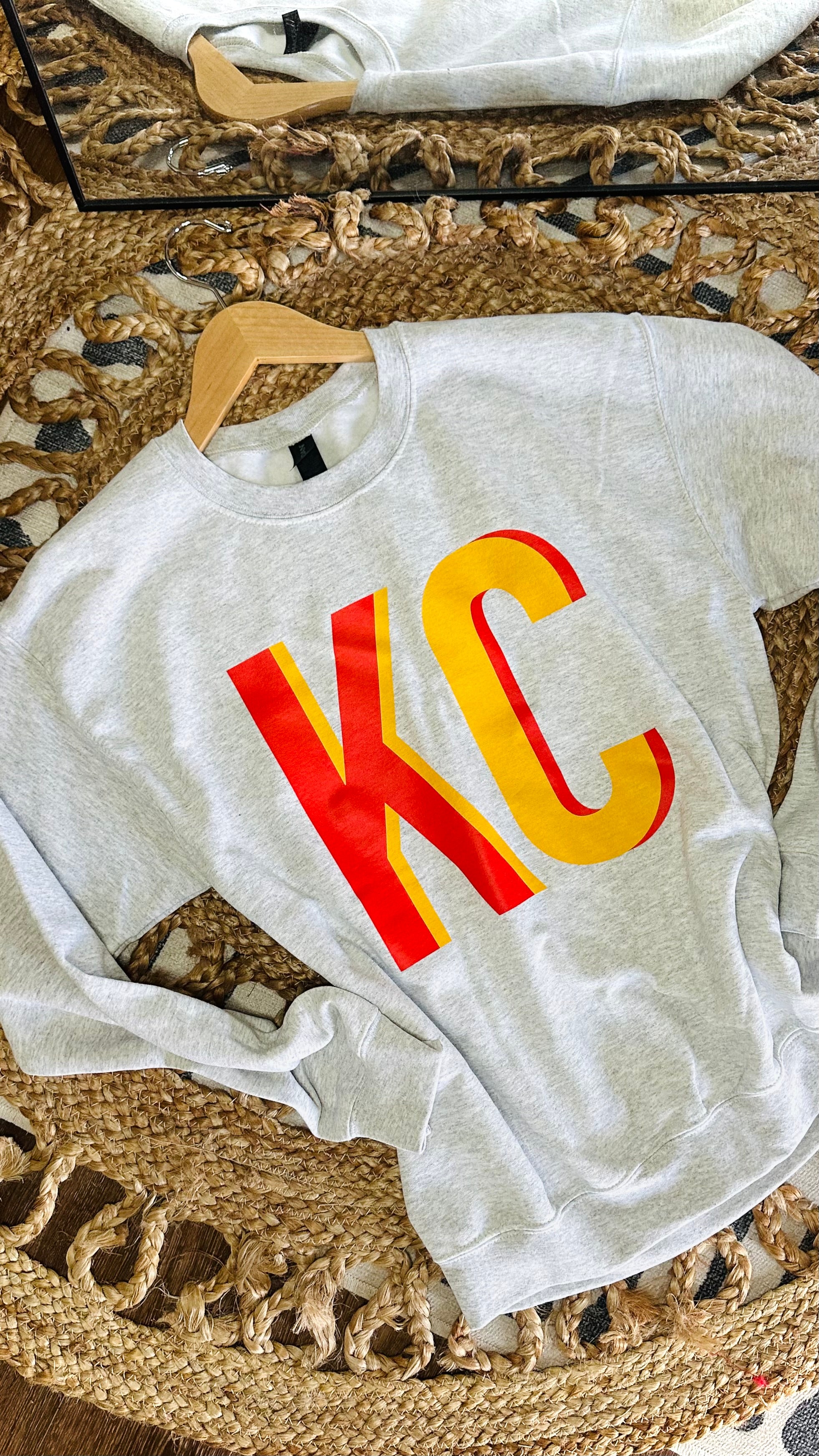 SHADOW BLOCK KC - Ash Crewneck Sweatshirt