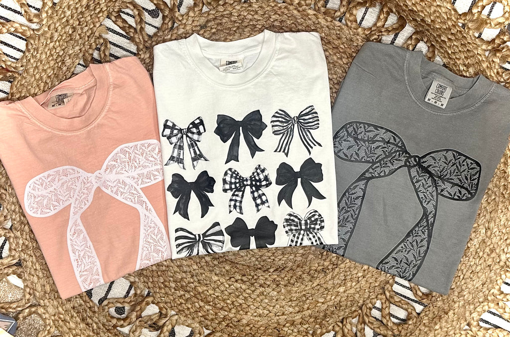 BLACK COQUETTE BOWS - WHITE TEE