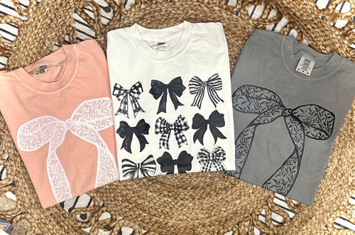 BLACK COQUETTE BOWS - WHITE TEE