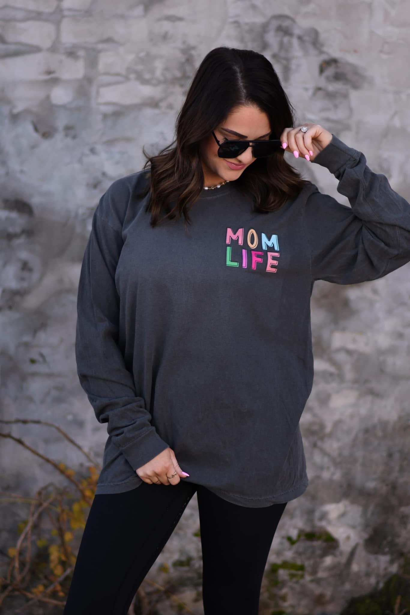 MOM LIFE - PEPPER LONG SLEEVE TEE