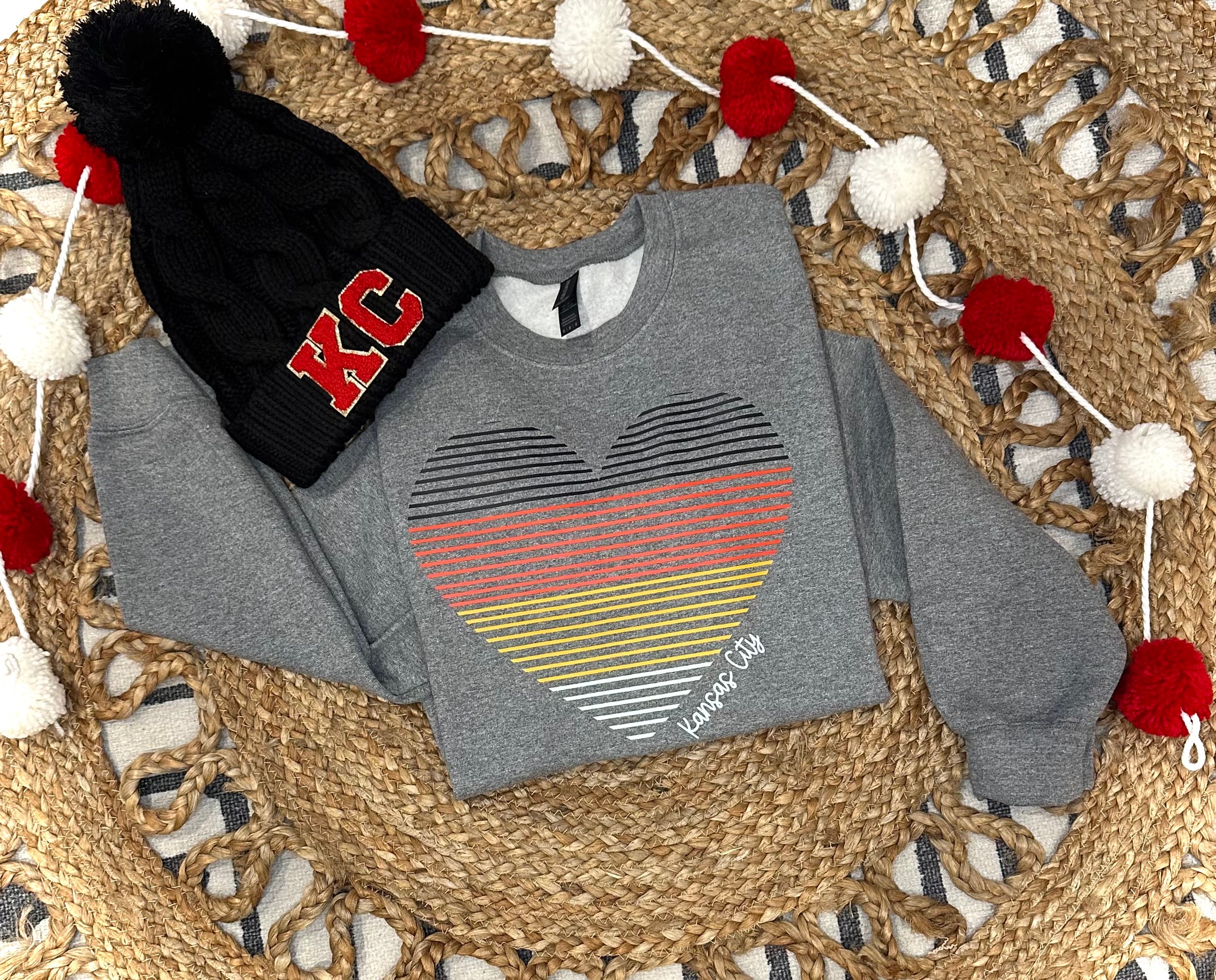 STRIPED HEART KANSAS CITY SCRIPT - GREY CREWNECK