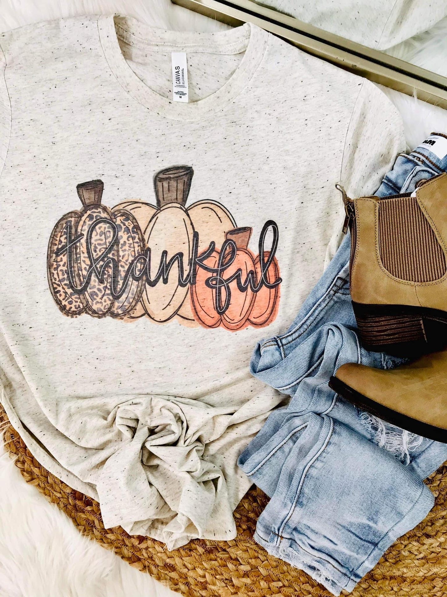 THANKFUL LEOPARD PUMPKINS - OATMEAL TEE