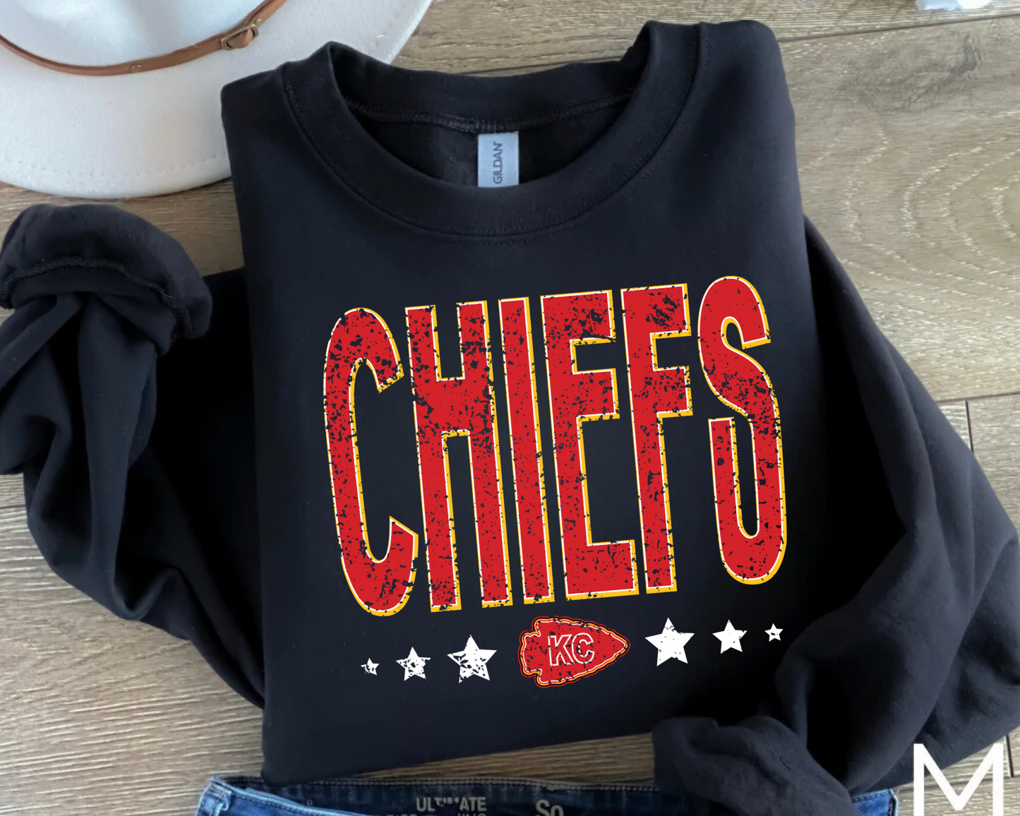 Distressed Chiefs Arrowhead & Stars Black Crewneck