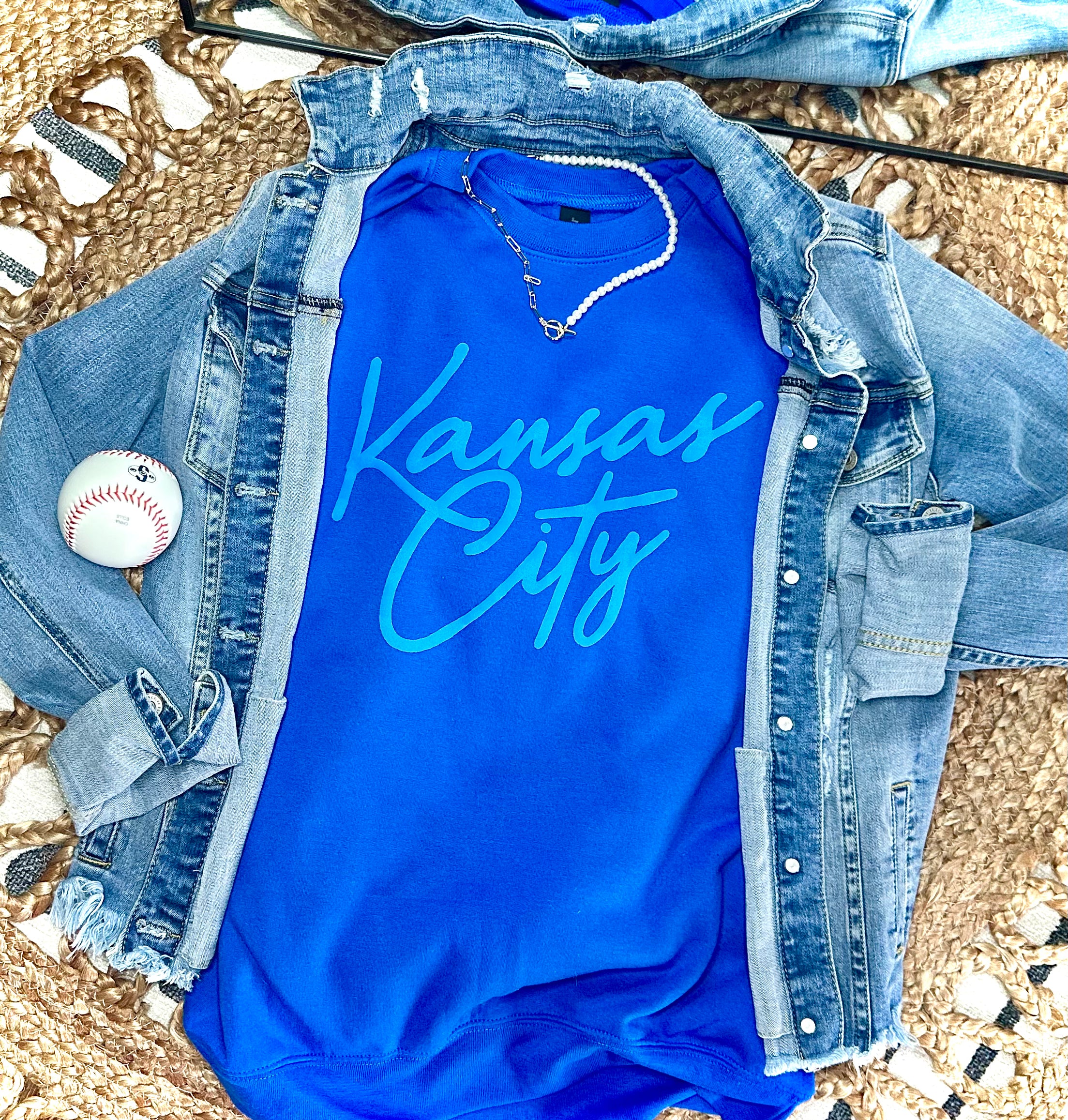 PUFF BLUE KANSAS CITY SCRIPT - BLUE CREWNECK