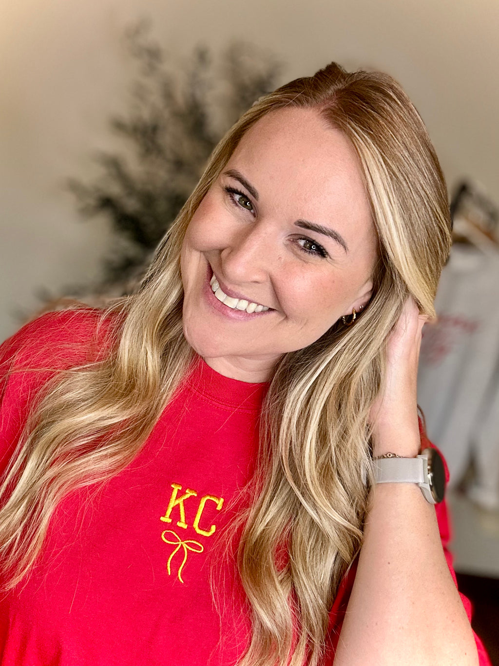 Embroidered Dainty KC with Bow