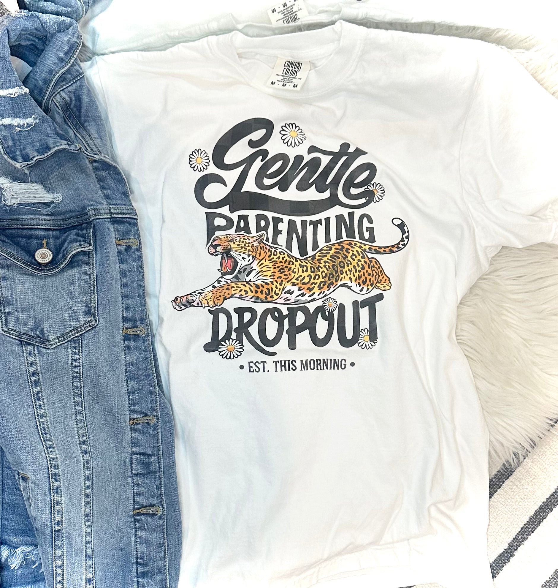 GENTLE PARENTING DROP OUT - WHITE TEE