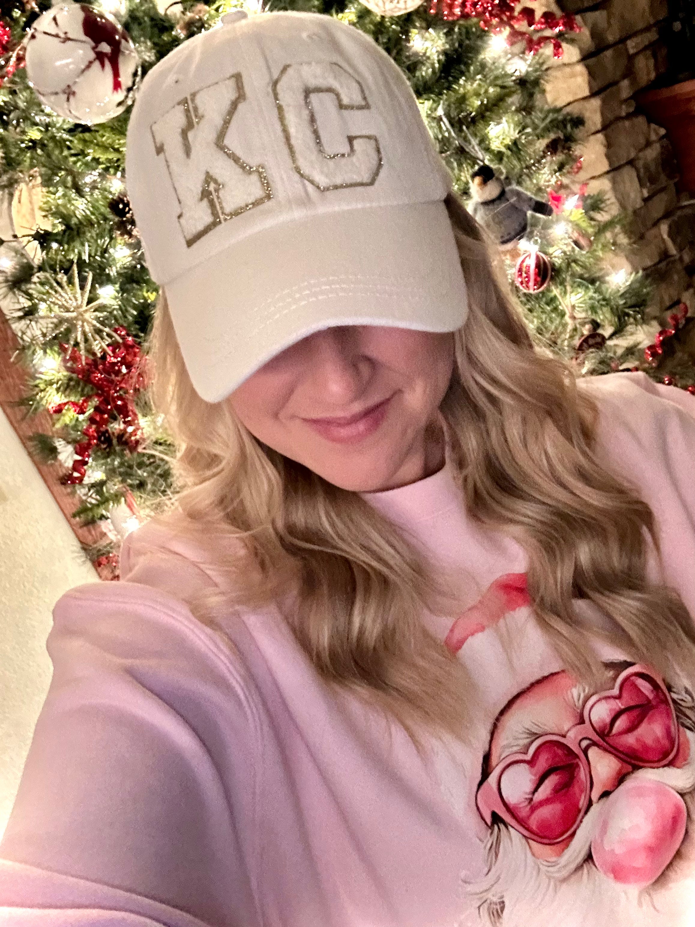 WHITE CHENILLE KC HAT