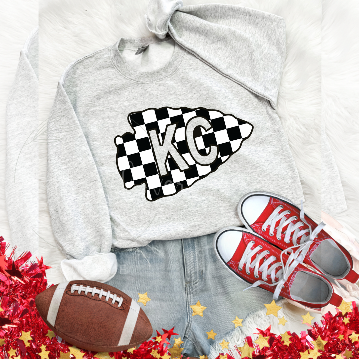 CHECKERED ARROWHEAD WITH KC - ASH CREWNECK