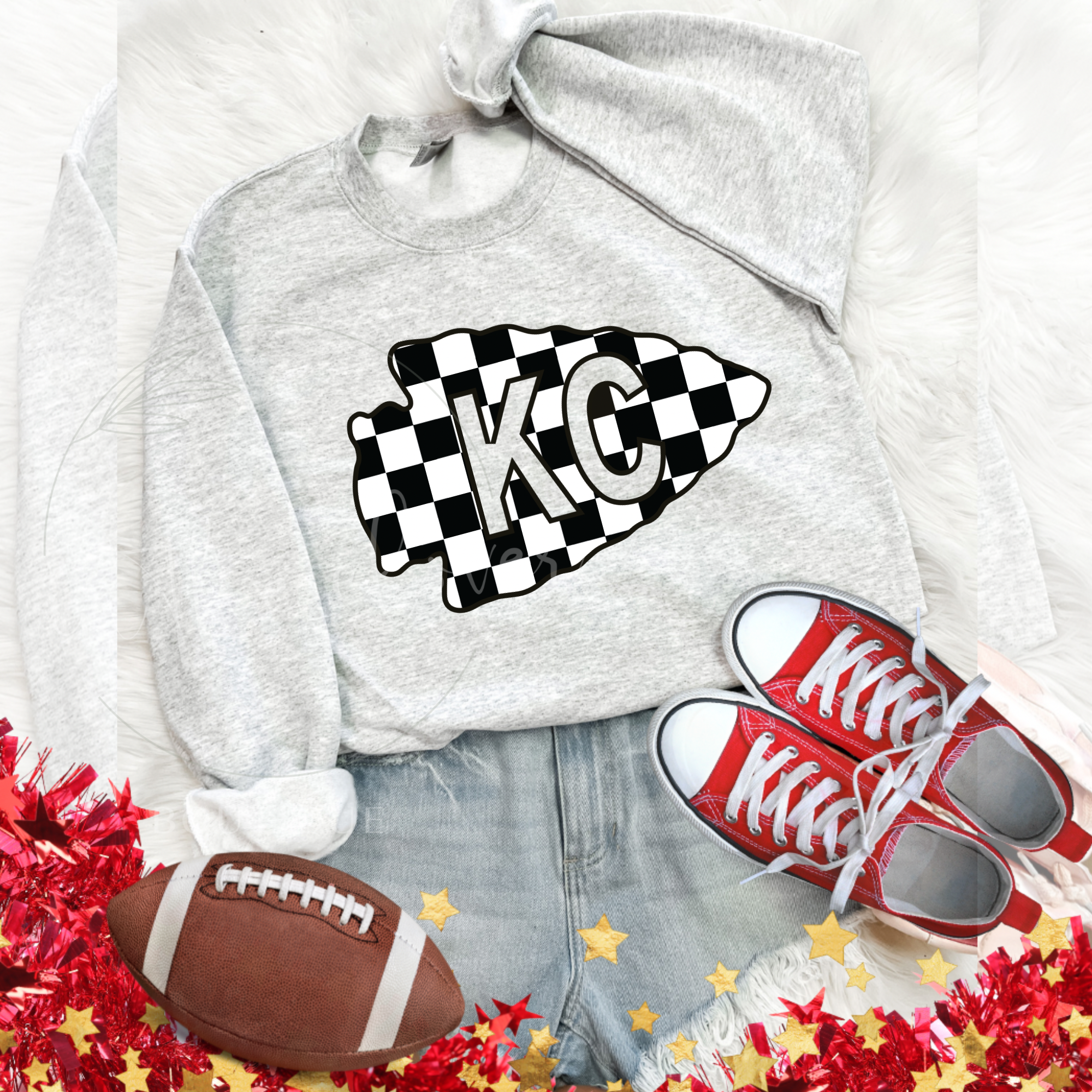 BLACK AND WHITE CHECKERED KC ARROWHEAD - ASH CREWNECK