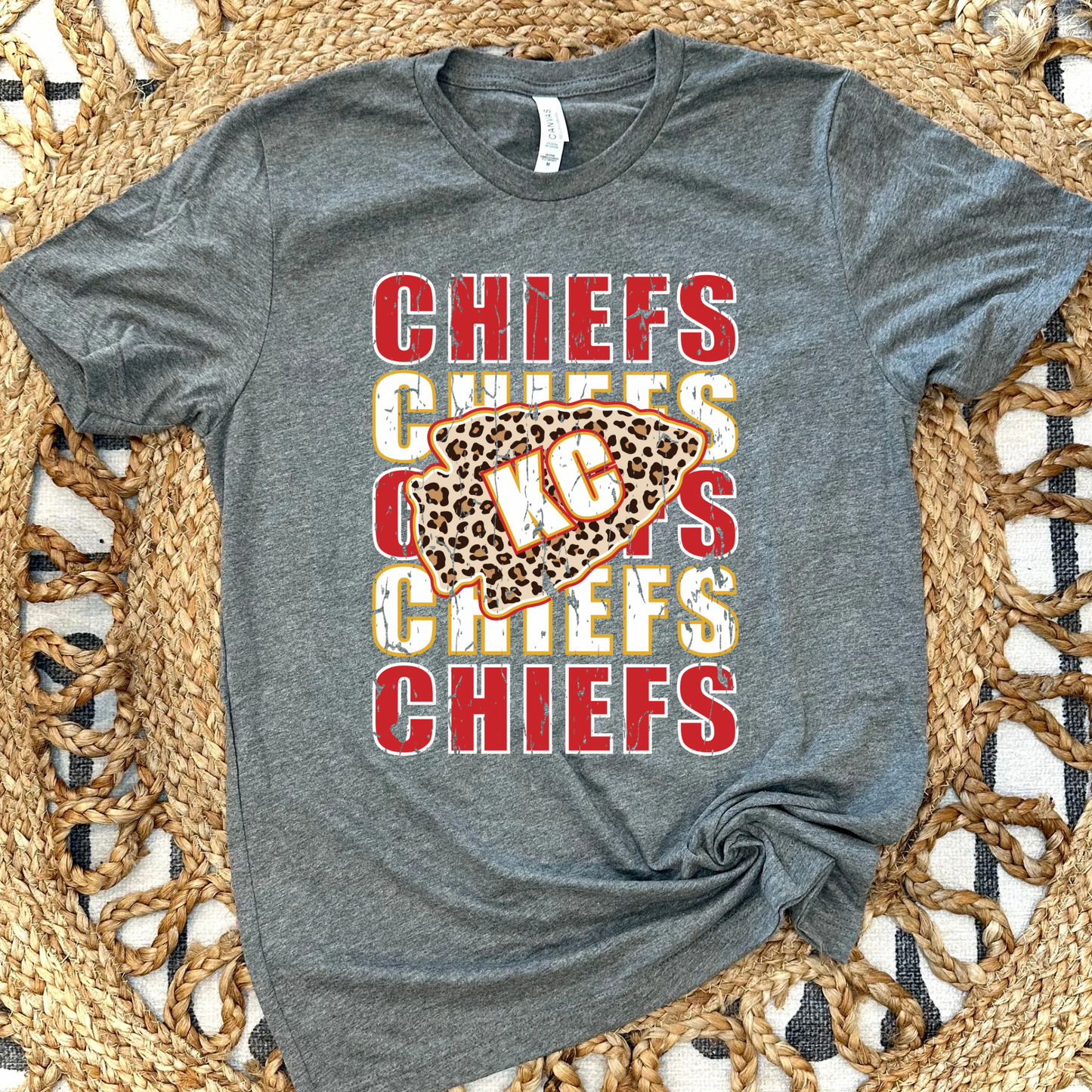 REPEAT CHIEFS LEOPARD ARROWHEAD - GREY TEE