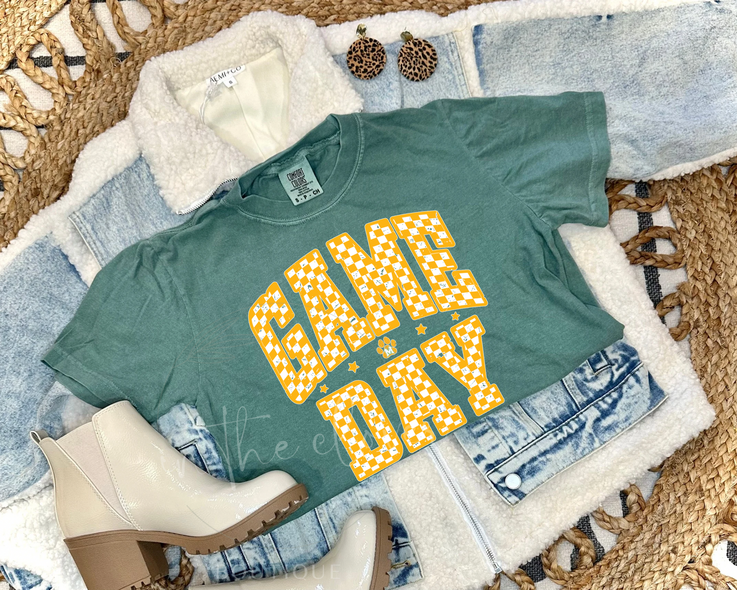 SPOOFHOUNDS YELLOW CHECKERED GAME DAY - LIGHT GREEN TEE