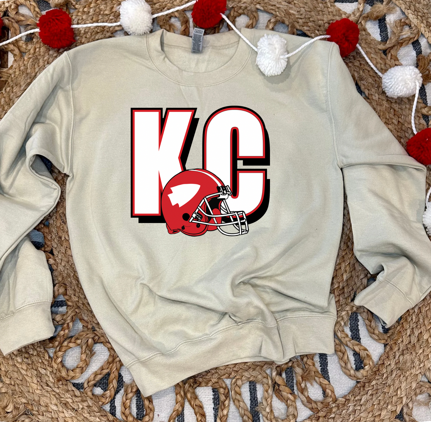 BLOCK KC WITH HELMET - SAND CREWNECK