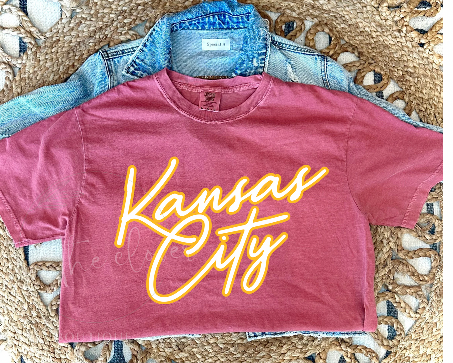 Kansas City Script - Crimson Tee