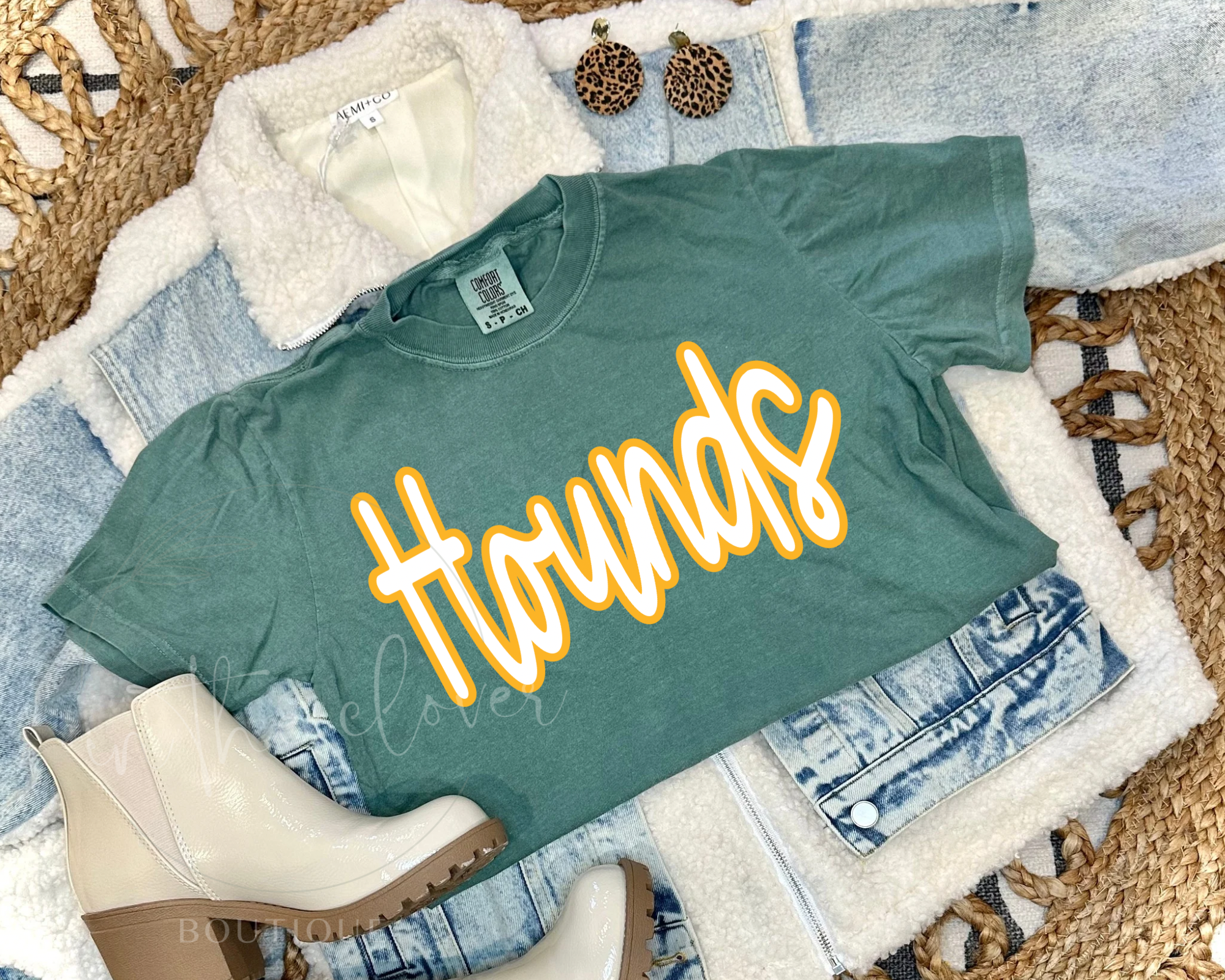 HOUNDS SCRIPT - LIGHT GREEN TEE