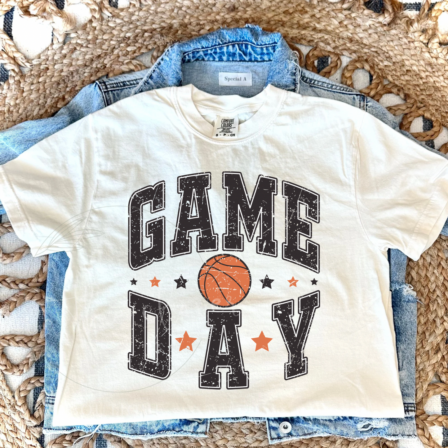 VARSITY BASKETBALL GAME DAY - IVORY TEE