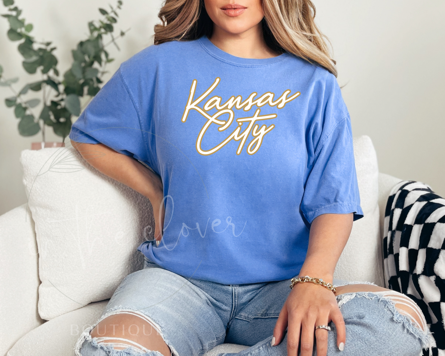 GOLD KANSAS CITY SCRIPT - BLUE TEE