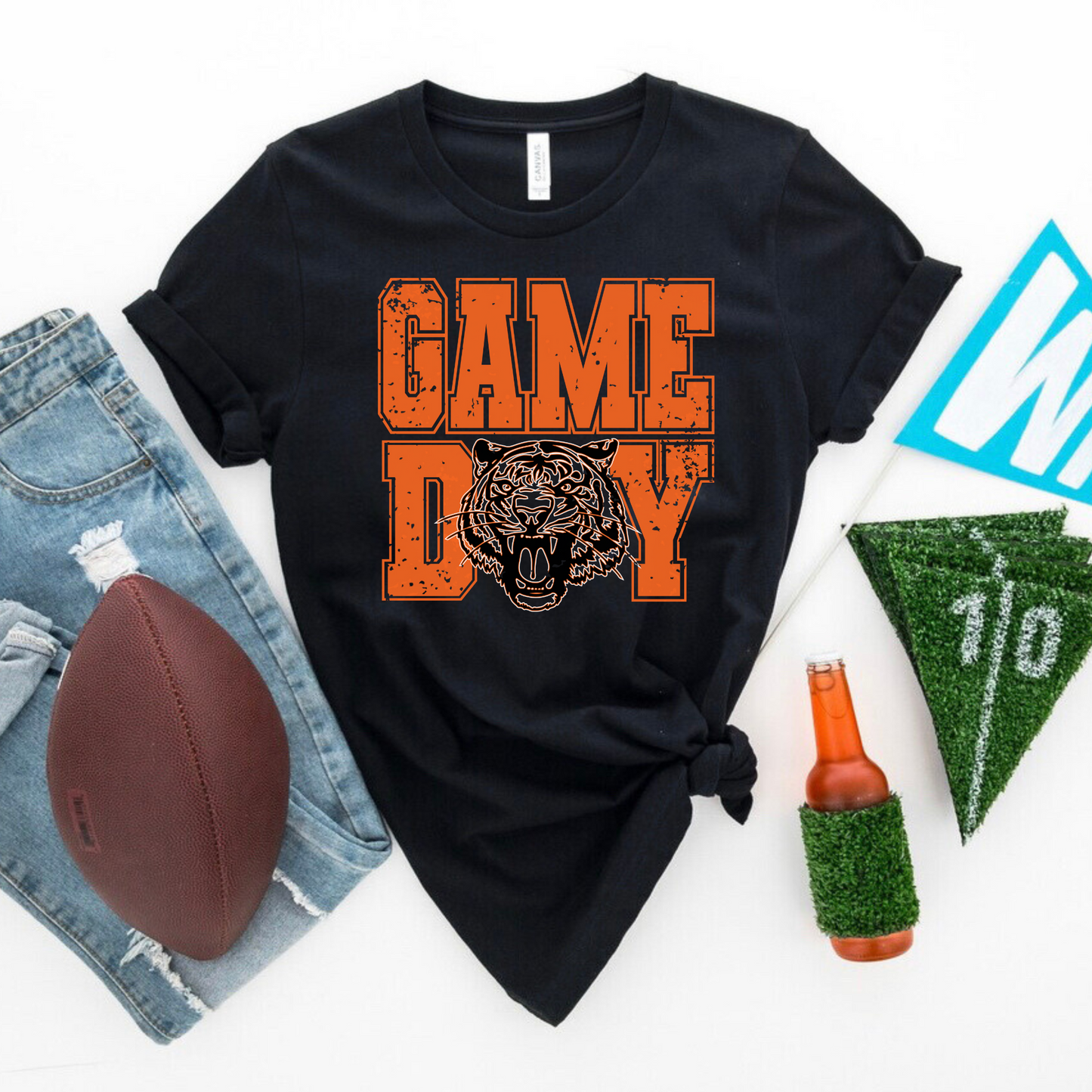 Red Oak Distressed Game Day Black Tee