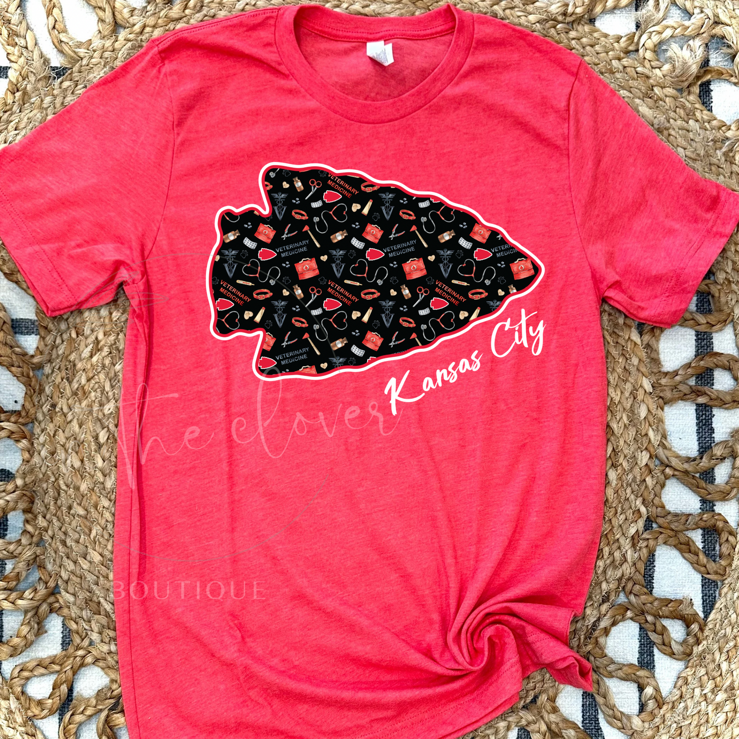 VET THEMED ARROWHEAD - RED TEE