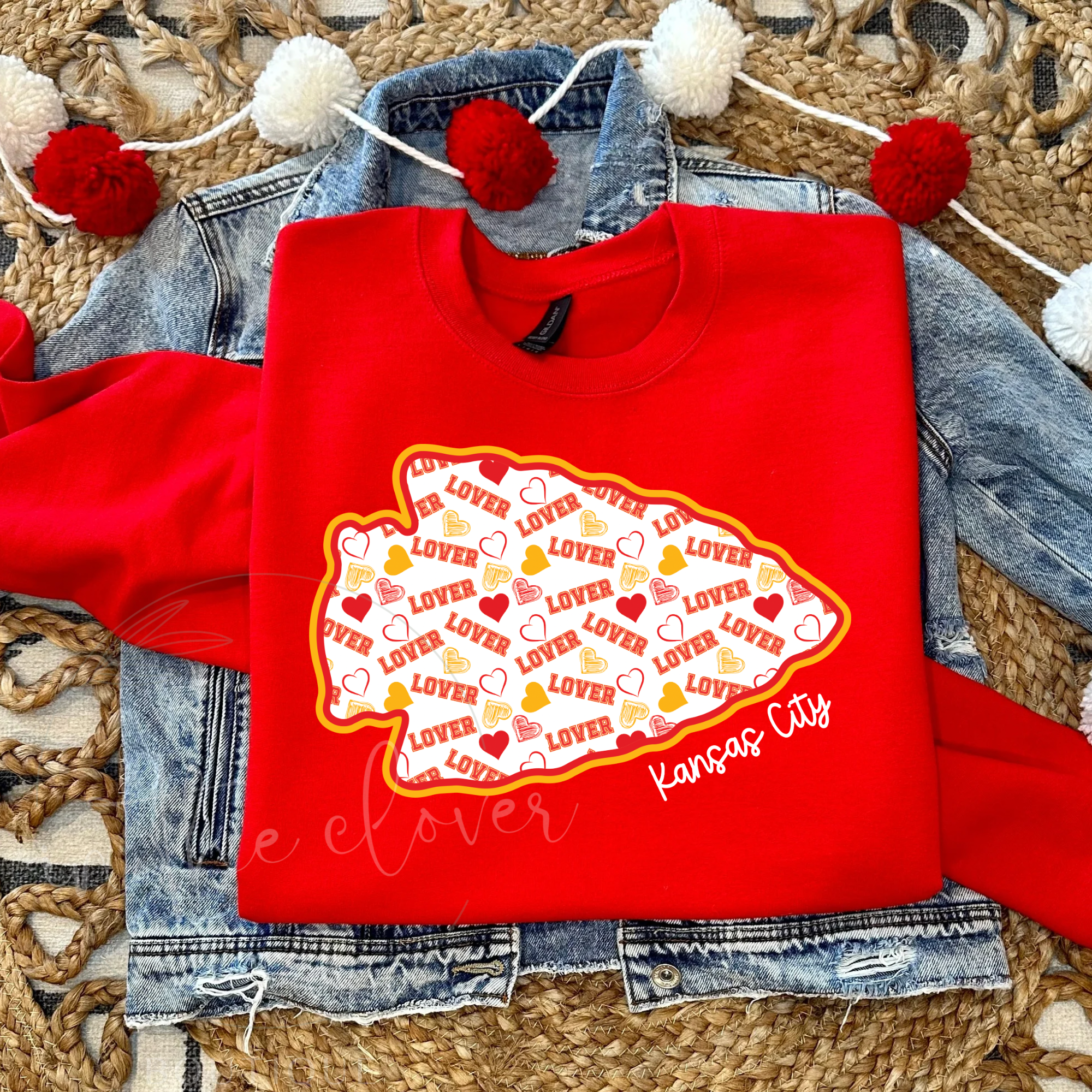 LOVER ARROWHEAD - RED CREWNECK