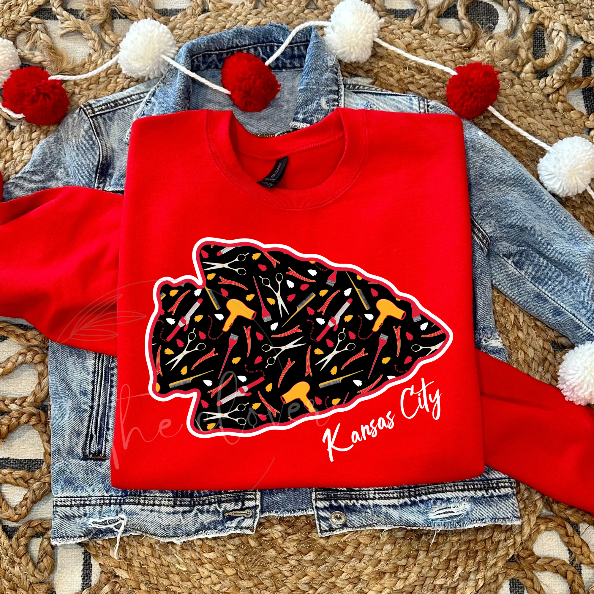 HAIRDRESSER THEMED ARROWHEAD - RED CREWNECK