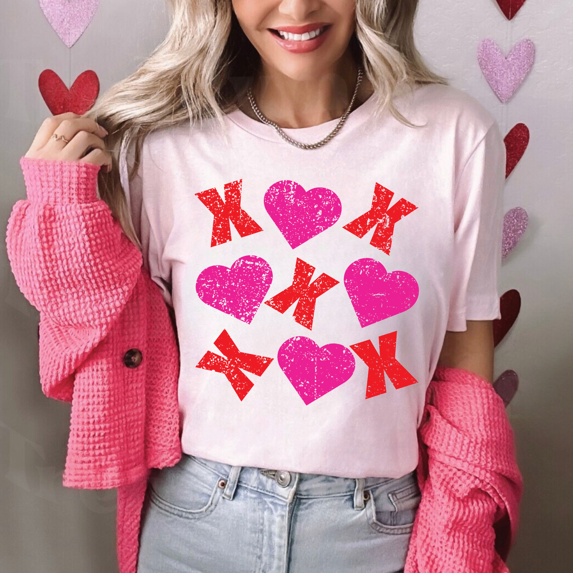 DISTRESSED XOXO - PINK TEE