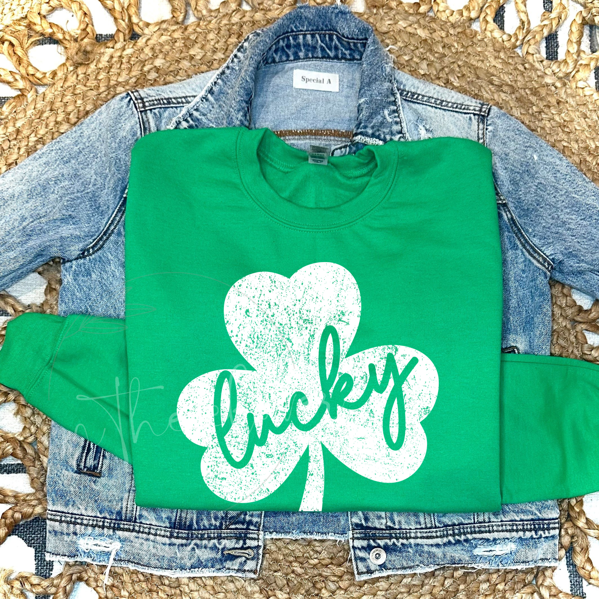LUCKY SHAMROCK - GREEN CREWNECK