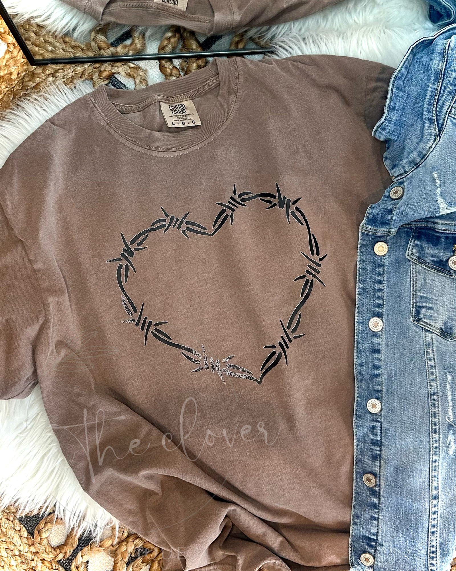 BARB WIRE HEART - ESPRESSO TEE