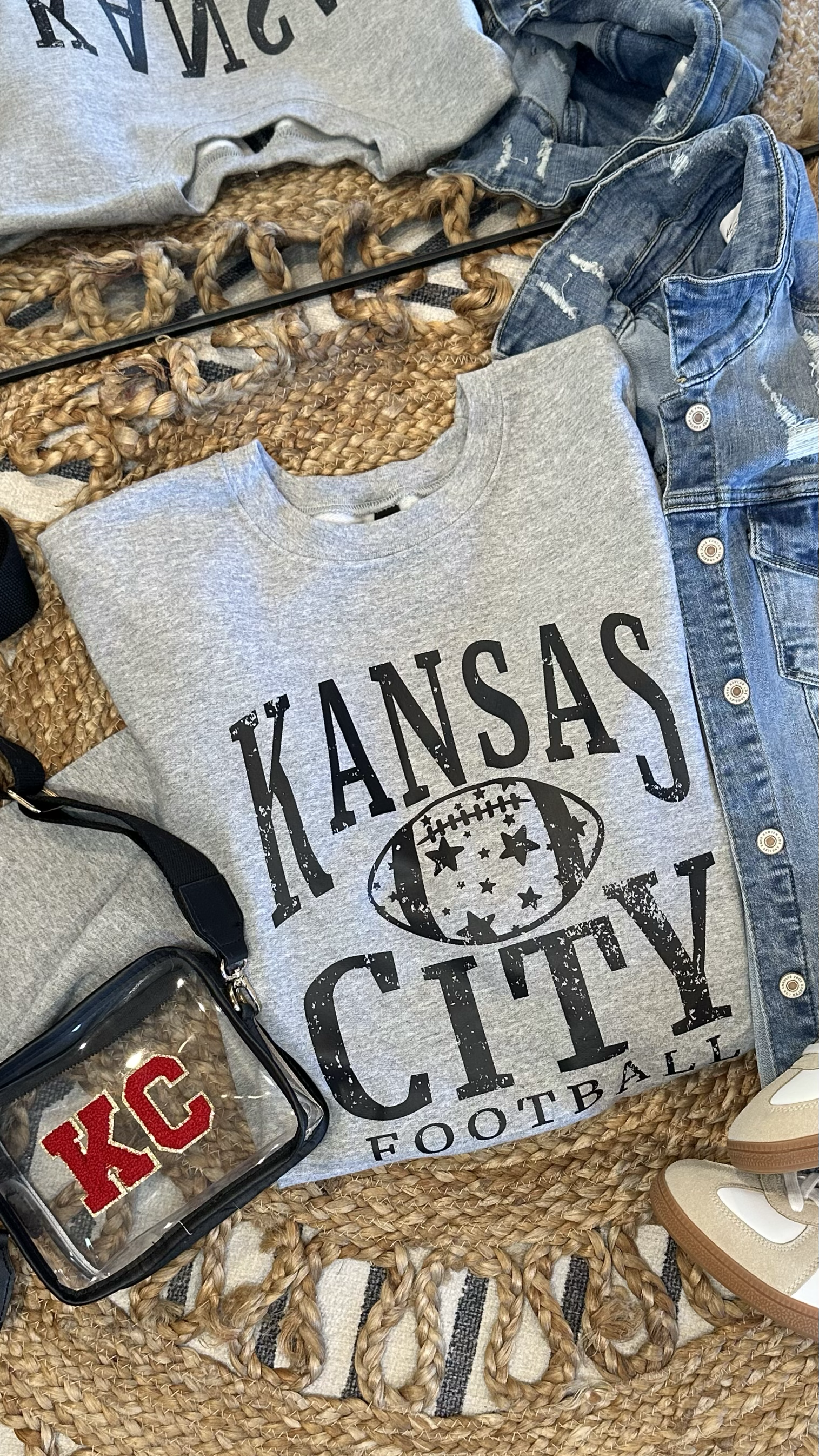 KANSAS CITY WITH STAR FOOTBALL - SPORT GREY CREWNECK