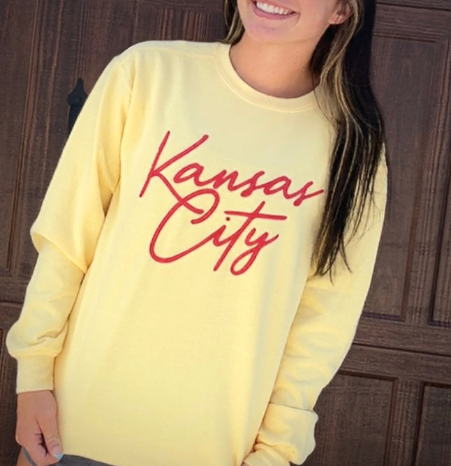 Puff Kansas City Script - Pale Yellow Crewneck