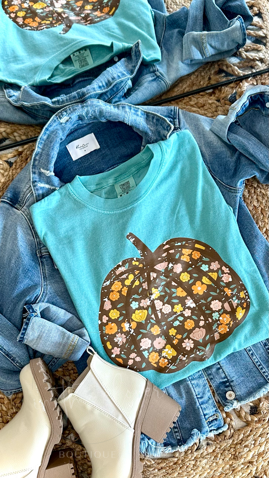 FLORAL DISTRESSED PUMPKIN - SEAFOAM TEE