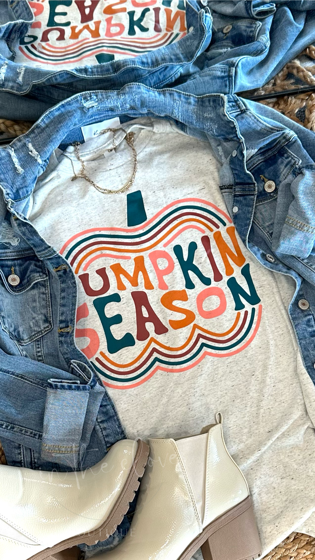 RETRO PUMPKIN SEASON TEE