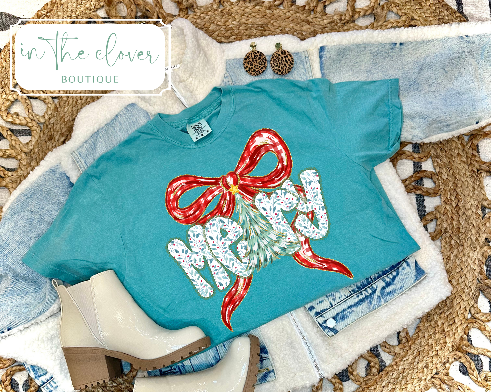 Merry with Bow & Christmas Tree - Seafoam Tee