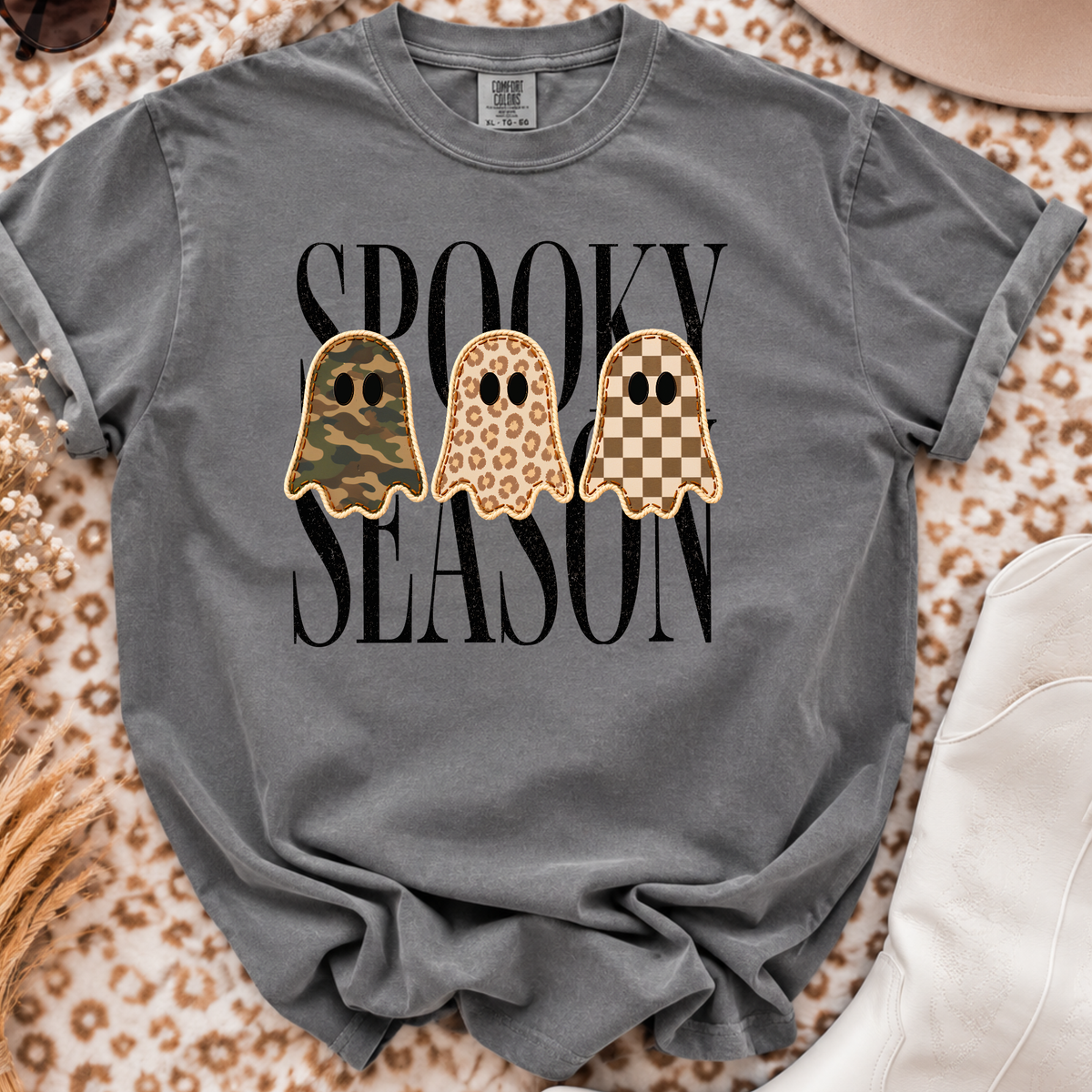Spooky Season with Three Ghost - Gray Tee