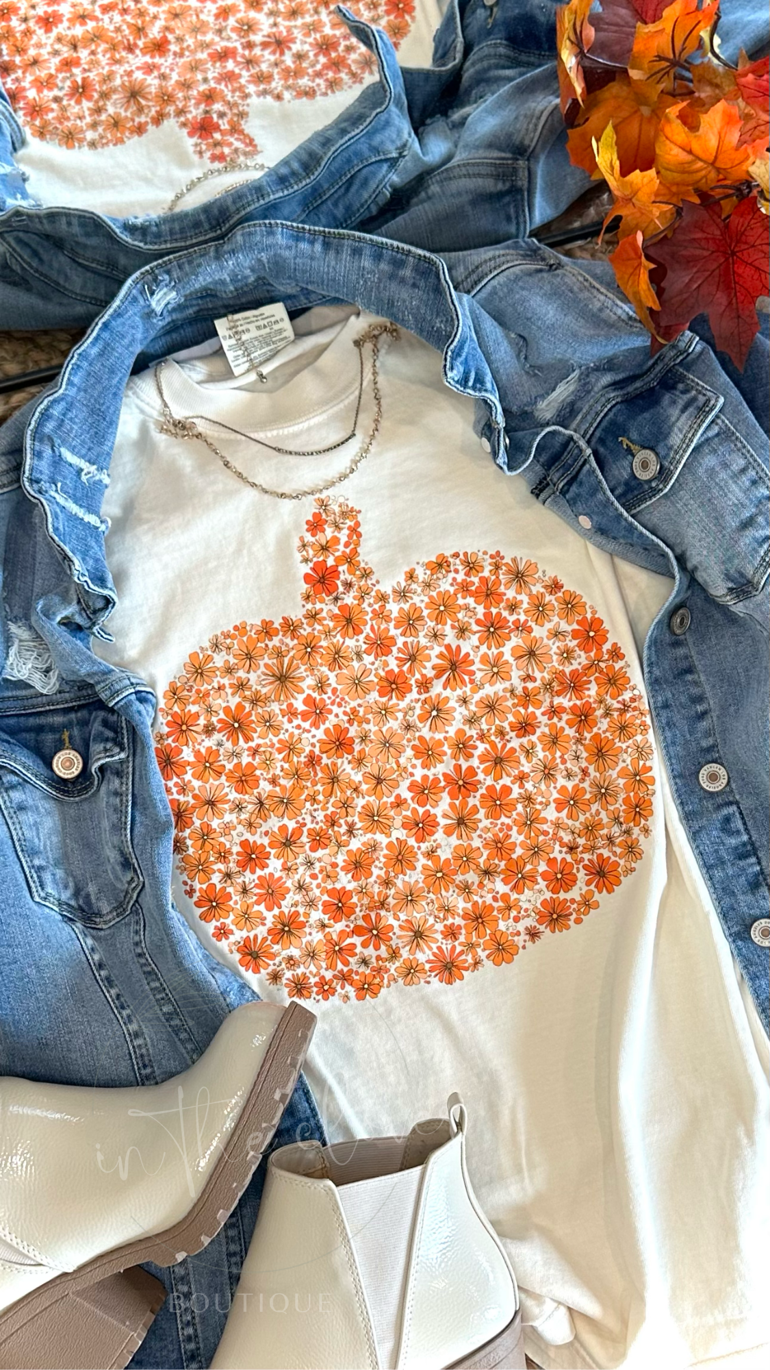 FLORAL PUMPKIN - IVORY TEE