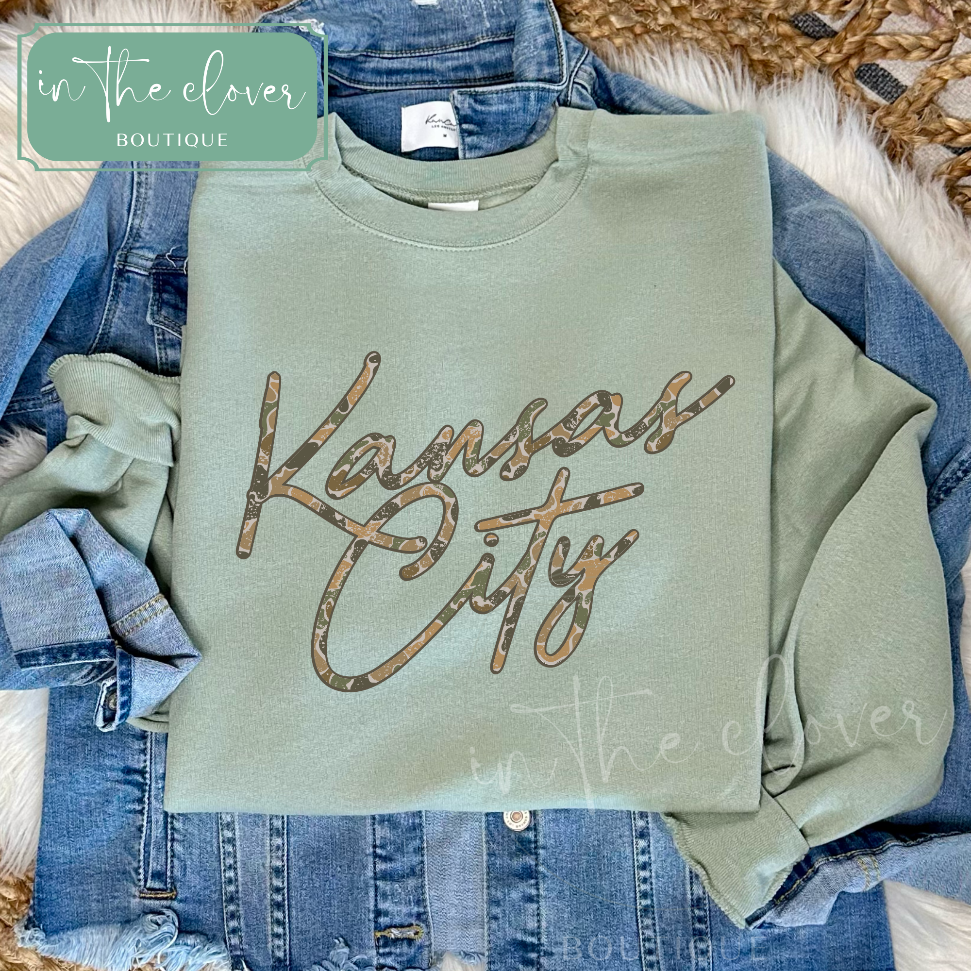 Duck Camo Kansas City Script - Light Green Sweatshirt