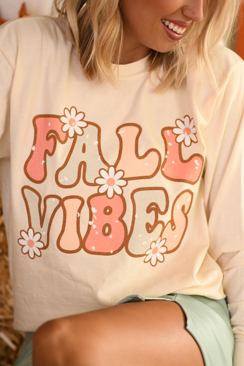 FALL VIBES DAISY LONG SLEEVE TEE